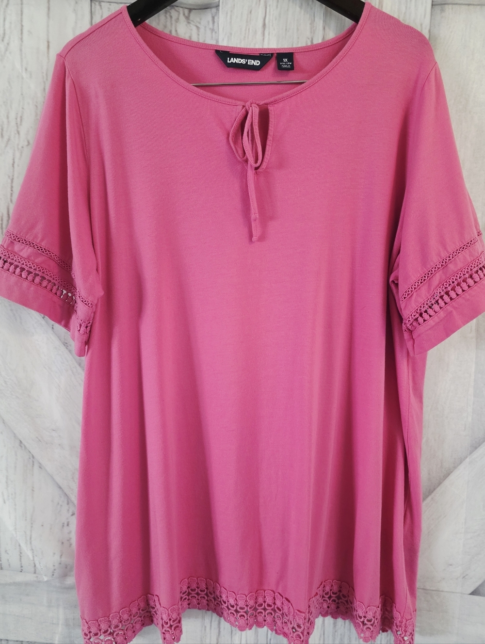 Lands’ End Pink Short Sleeve Lace Trim Top Size 1X